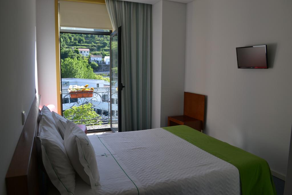 Hotel Comercio Resende Dış mekan fotoğraf